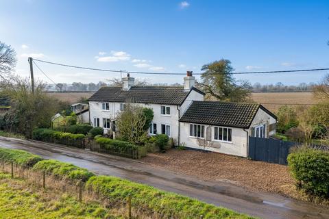 5 bedroom detached house for sale, Norwich Road, Denton, Harleston