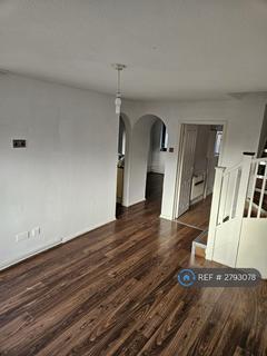 4 bedroom terraced house to rent, Celadon Close, Enfield, EN3