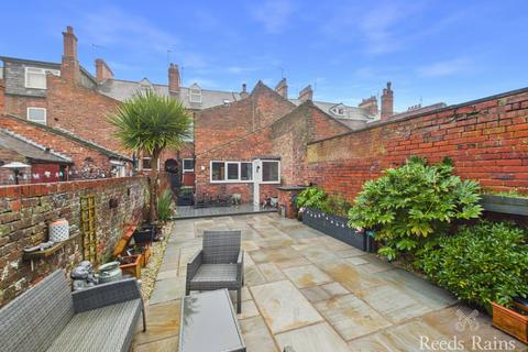 4 bedroom terraced house for sale, St. Johns Street, East Yorkshire YO16