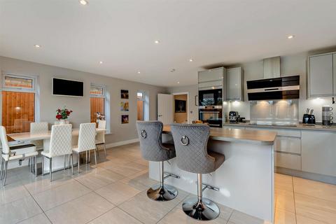 4 bedroom detached house for sale, Hockers Lane, Detling, Maidstone