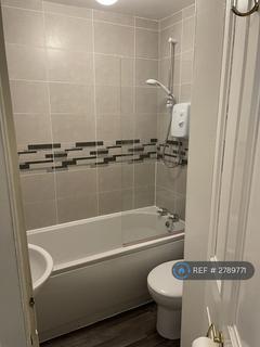 undefined, Roseburn St, Edinburgh, EH12