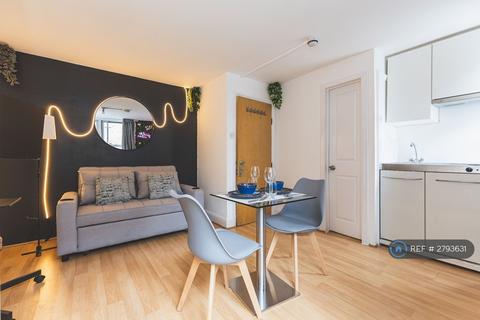 Studio to rent, Sidney Grove, London, EC1V