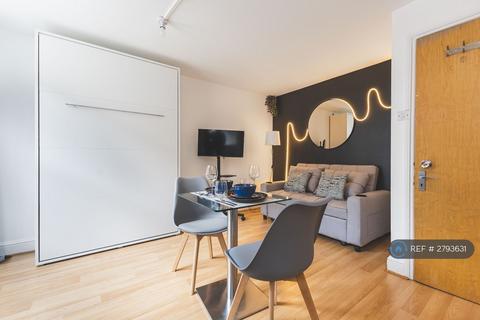 Studio to rent, Sidney Grove, London, EC1V