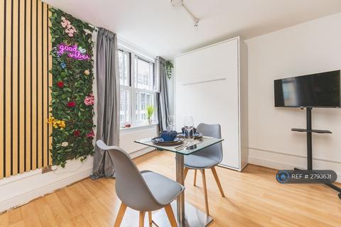 Studio to rent, Sidney Grove, London, EC1V