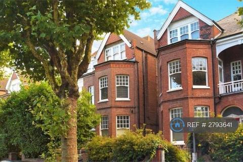 2 bedroom flat to rent, Queens Avenue, London, N10