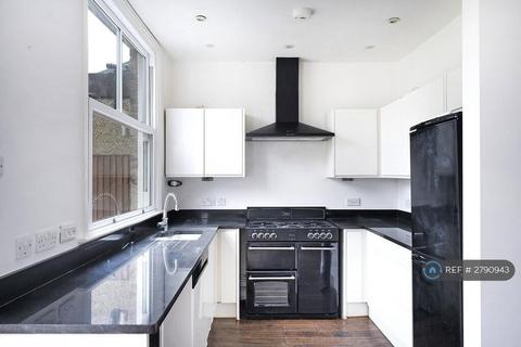 undefined, Edenbridge Road, Enfield, EN1