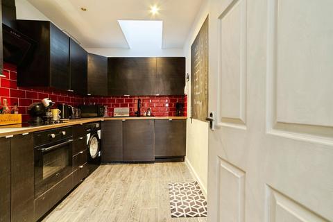 2 bedroom flat for sale, Mabgate, LEEDS, West Yorkshire, LS9
