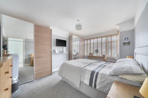 undefined, Dale Valley Road, Shirley, Southampton, Hampshire, SO16