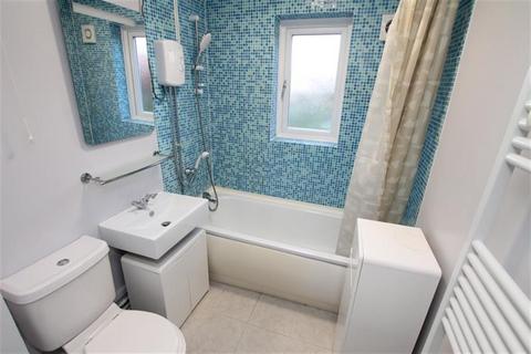 undefined, Cavill Place, HU3