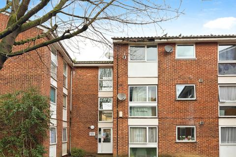 undefined, Carnarvon Road, London E15