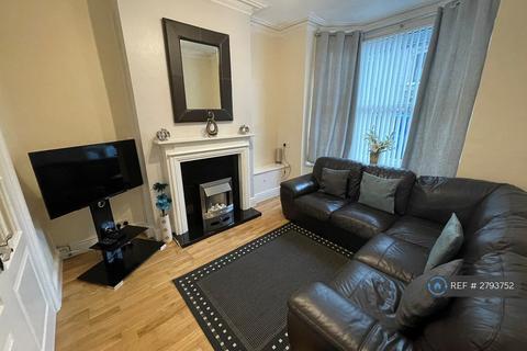 2 bedroom terraced house to rent, Victoria Street, Cleator Moor, CA25