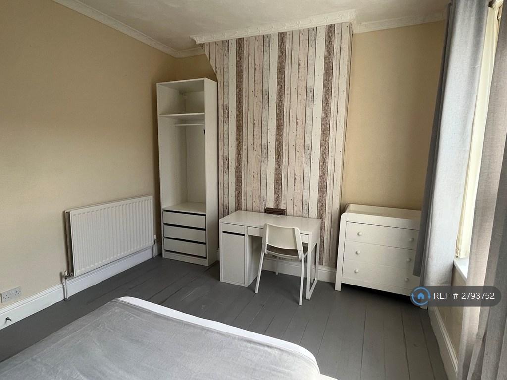 Master Bedroom 2