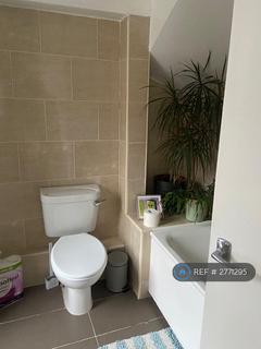 4 bedroom flat to rent, Hornsey, London, N8
