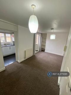 4 bedroom flat to rent, Hornsey, London, N8
