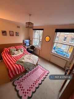 undefined, Henshaw St, London, SE17