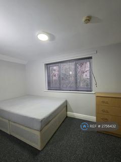2 bedroom flat to rent, Colum Road, Cardiff, CF10