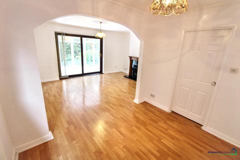 3 bedroom detached house to rent, Kent Road, Mapperley, Nottingham, NG3 6BE