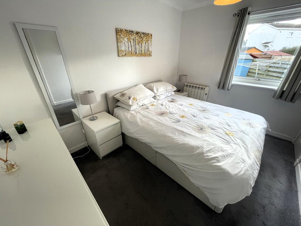 Bedroom 1a.JPG