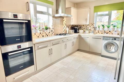 undefined, Main Road, Tewkesbury GL20