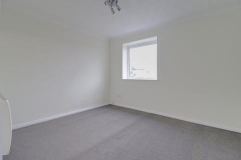 2 bedroom flat to rent, Hilary Lodge, 28 South Avenue