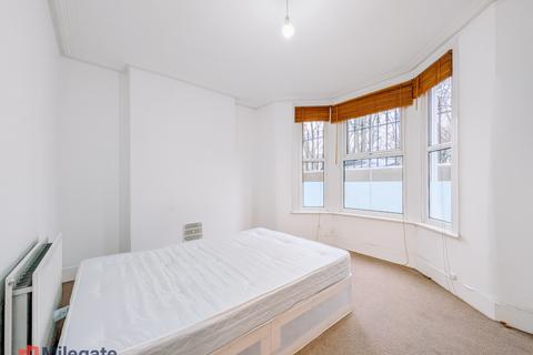 1 bedroom flat to rent, Temple Street, London E2