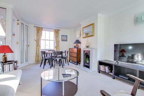 3 bedroom townhouse for sale, High Street, Lymington, SO41