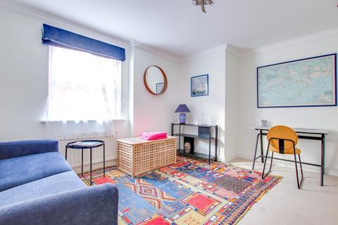 3 bedroom townhouse for sale, High Street, Lymington, SO41