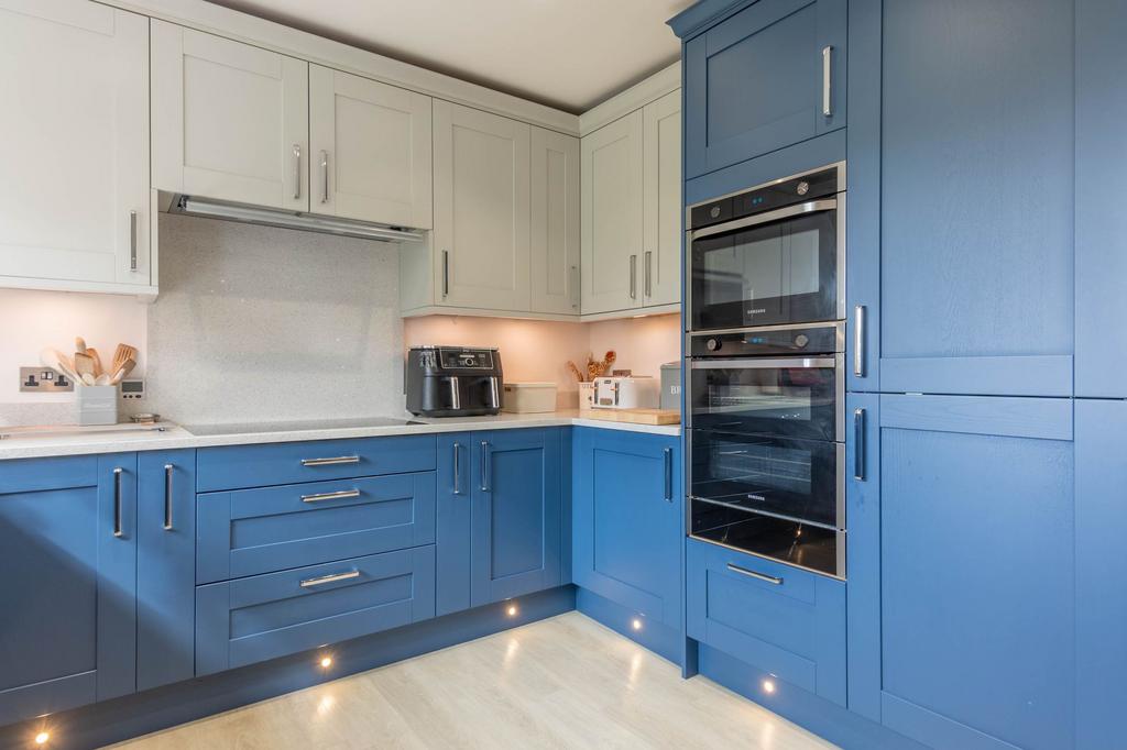 Kitchen diner