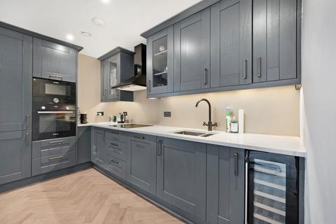 2 bedroom flat to rent, Merino Gardens, London