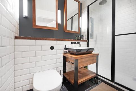 2 bedroom flat to rent, Merino Gardens, London