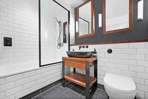 2 bedroom flat to rent, Merino Gardens, London