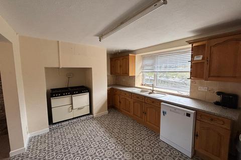 3 bedroom detached house to rent, Cantref, Brecon, LD3
