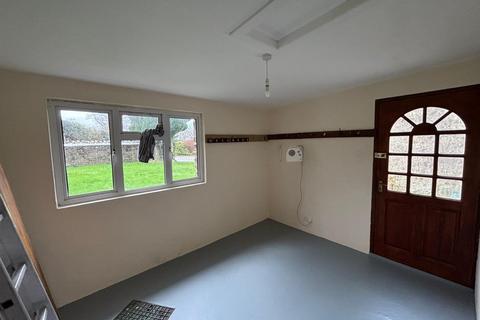 3 bedroom detached house to rent, Cantref, Brecon, LD3