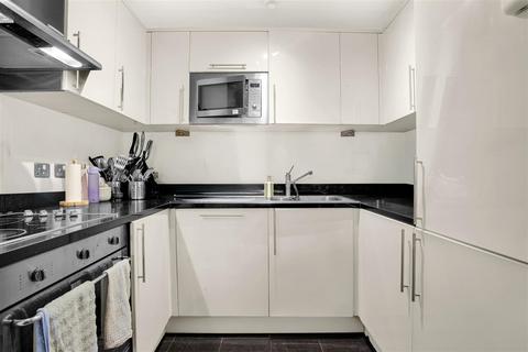 1 bedroom flat to rent, Prestons Road, Canary Wharf, E14