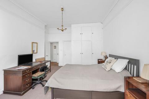 3 bedroom flat to rent, Devonshire Mansions, 208 Great Portland Street, London