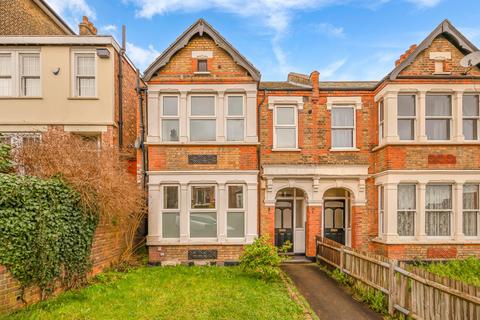 2 bedroom flat to rent, Eglinton Hill, Plumstead, London