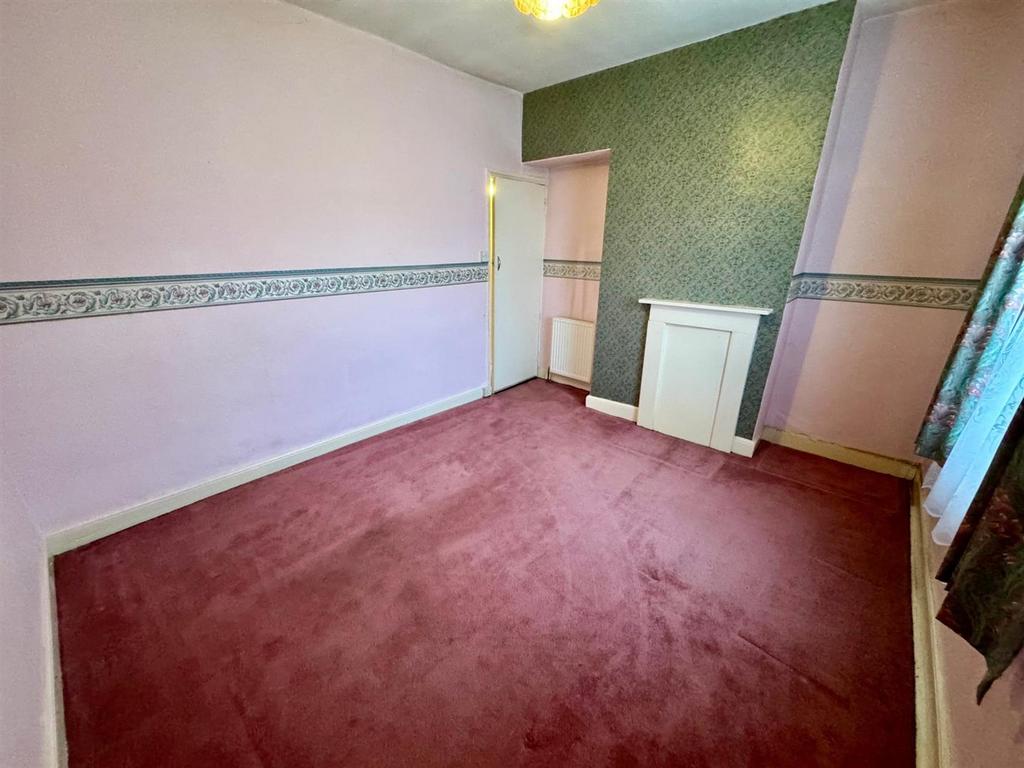 Bedroom 2c.jpg