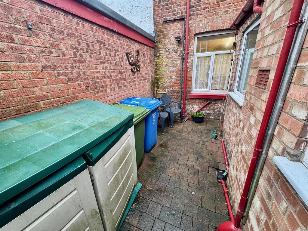 Outside 2.jpg