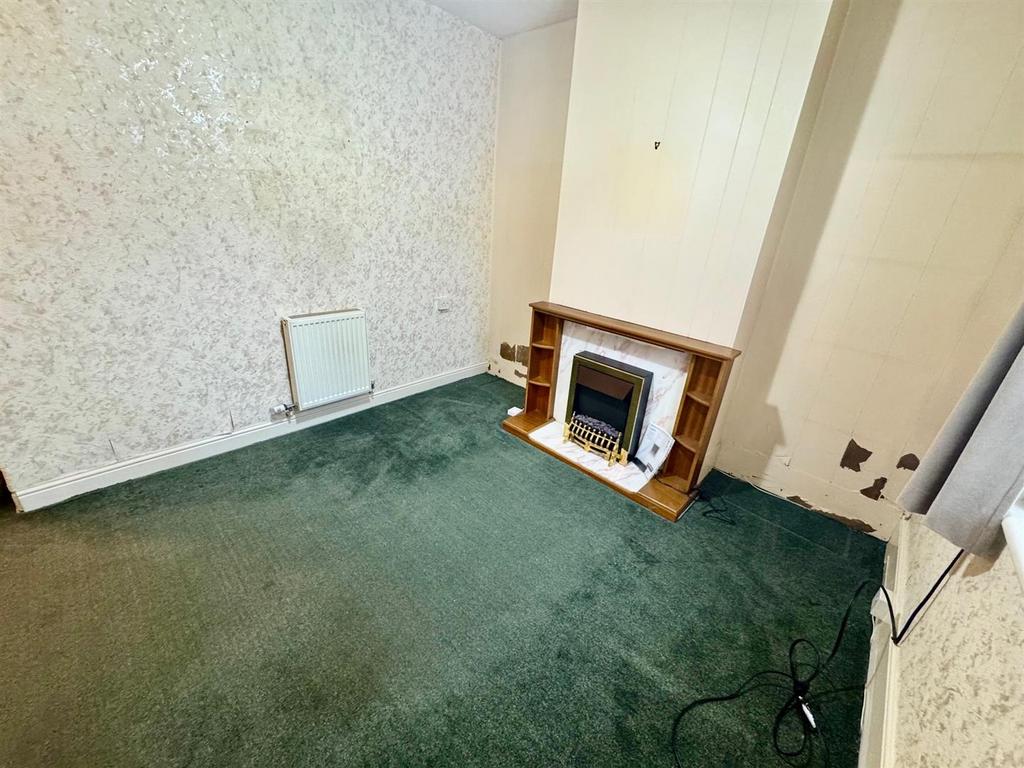 Lounge 2.jpg