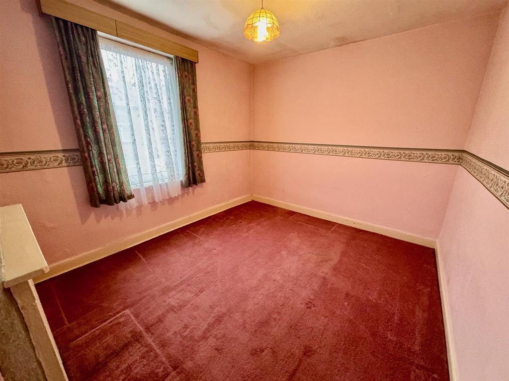 Bedroom 2.jpg