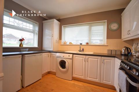 2 bedroom detached bungalow for sale, Fleetwood Avenue, Holland on Sea