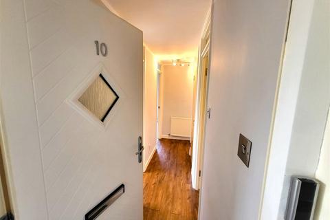 2 bedroom apartment to rent, Abbey Mews, Dunstable