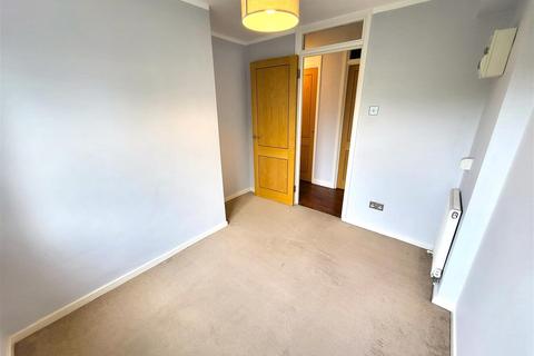 2 bedroom apartment to rent, Abbey Mews, Dunstable