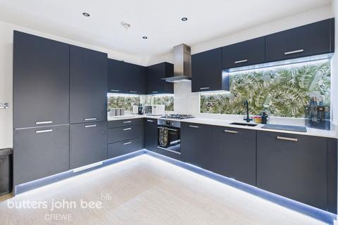 3 bedroom semi-detached house for sale, Joseph Reddrop Way, Crewe