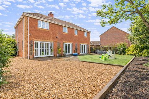 4 bedroom detached house for sale, Cambrian Grove, Marshfield, CF3