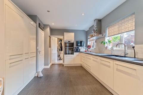 4 bedroom detached house for sale, Cambrian Grove, Marshfield, CF3