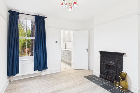 undefined, Chestnut Road, Surrey GU1