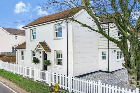3 bedroom detached house for sale, Main Road, Chelmsford CM3
