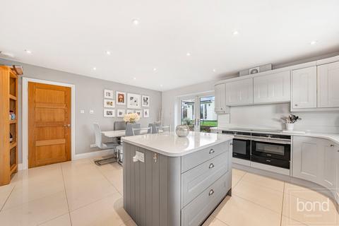 3 bedroom detached house for sale, Main Road, Chelmsford CM3