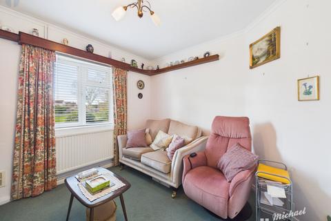 3 bedroom semi-detached house for sale, Elm Green, Aylesbury